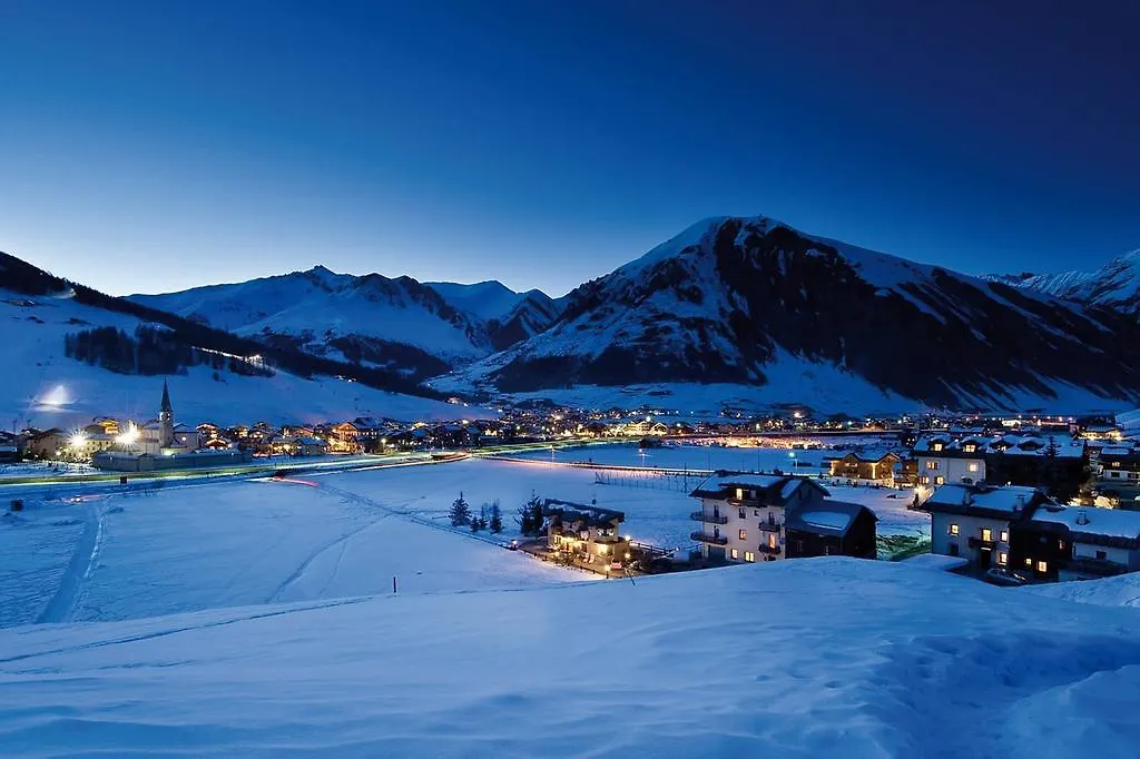 *** Aparthotel Appartamenti Nevegall Livigno Italy